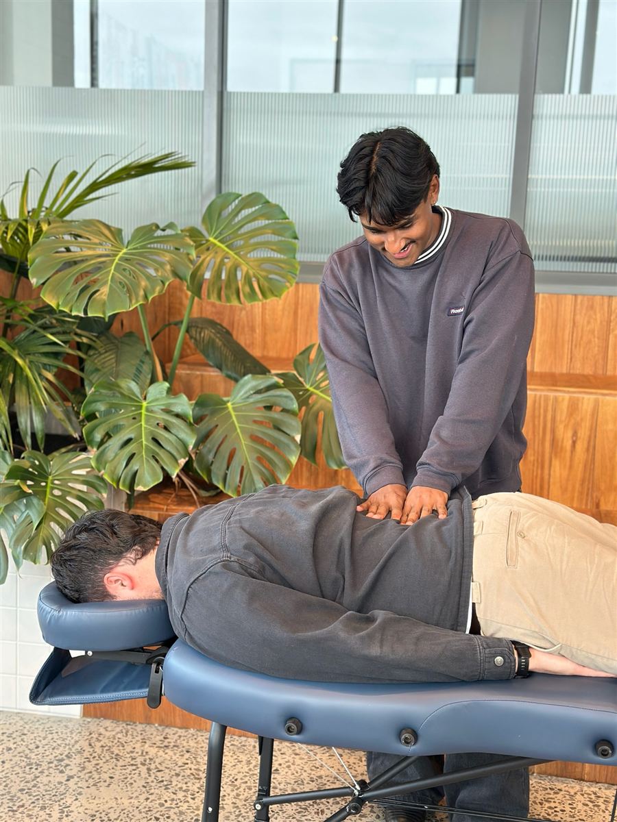 Khy Physio mobile physiotherapy in action — photo 17