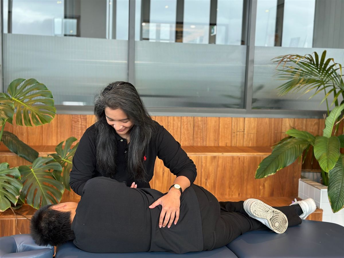 Khy Physio mobile physiotherapy in action — photo 53