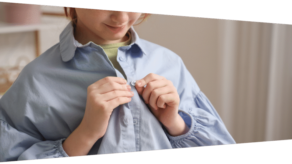 NDIS Physiotherapy in Melbourne practicing finger dexterity with patient