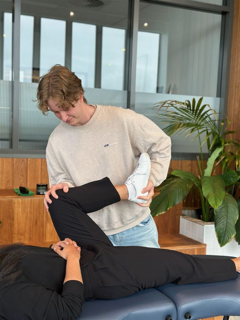 Rotator Cuff Physiotherapy: How Physio Helps at Home